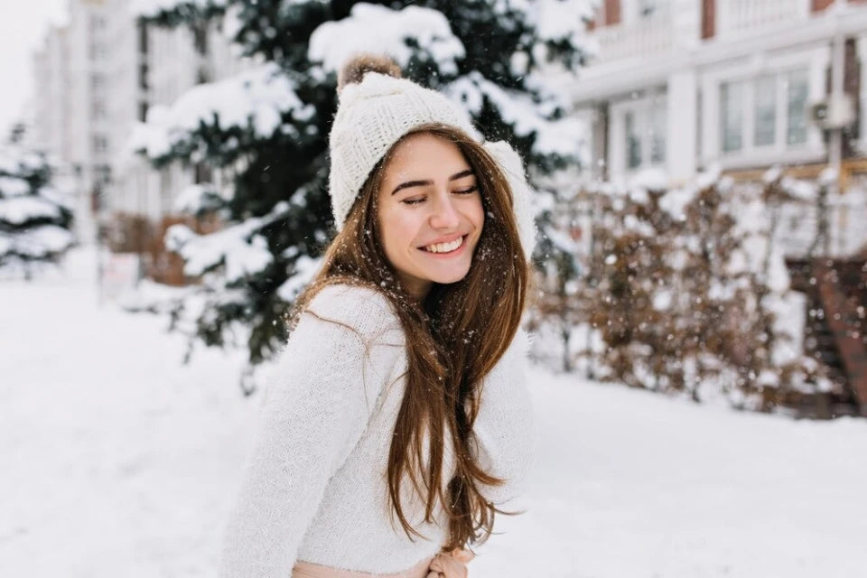 Embracing Winter Glam: Makeup Tips for the Cold Season