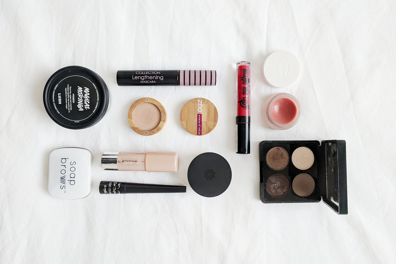 Embrace Your Natural Beauty: A Minimalist Makeup Routine for Everyday Elegance