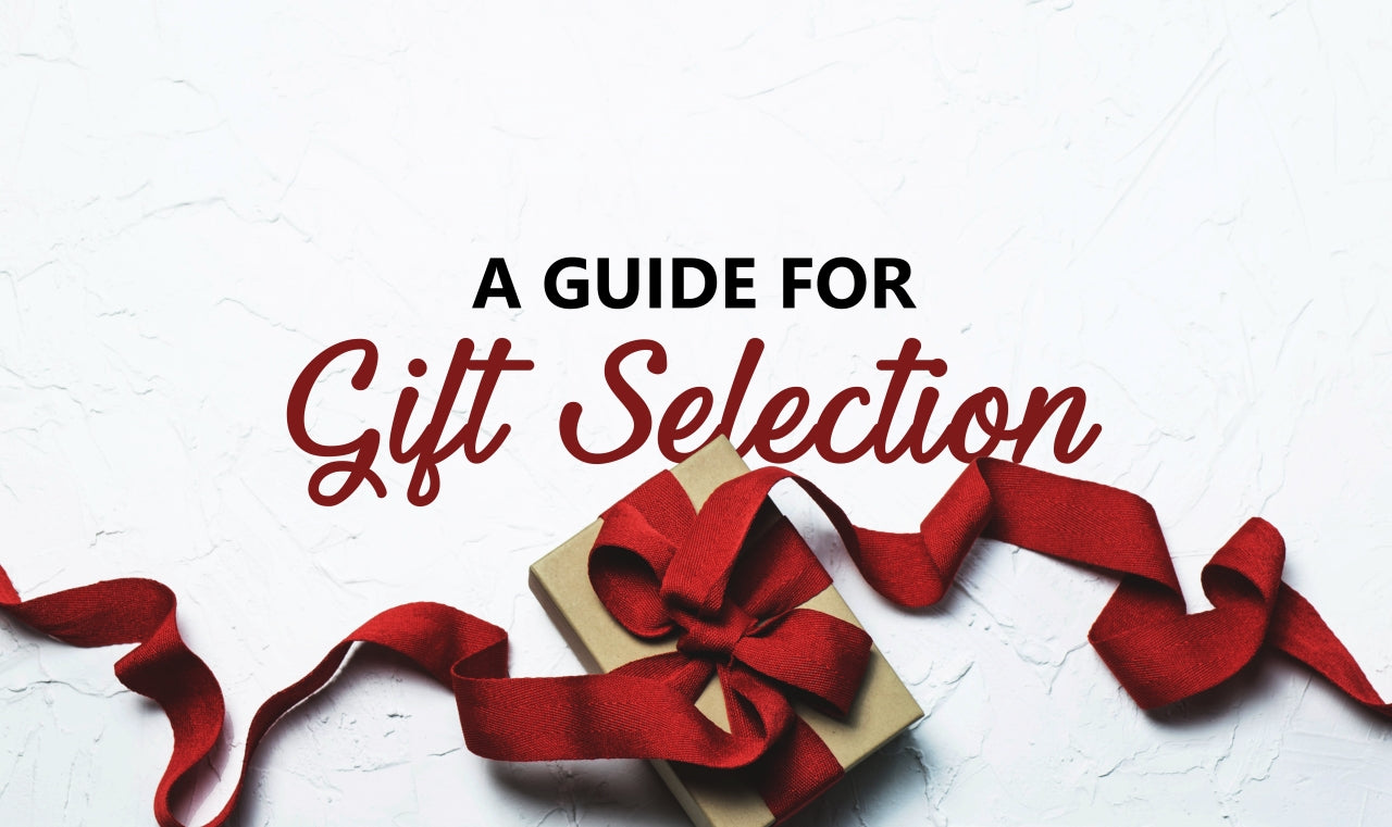 A Comprehensive Gift Guide Featuring Makeup, Accessories, and Exclusive Bundles